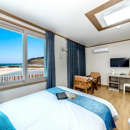 Beach Story Hotel Jeju Exterior photo